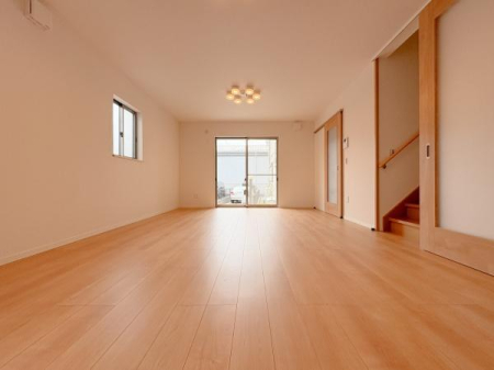 �_�ސ쌧���͌��s�����搴�V6���ڂ̒��È�ˌ��Ẵ��r���O