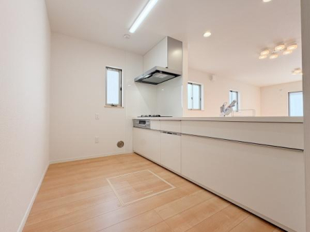 �_�ސ쌧���͌��s�����搴�V6���ڂ̒��È�ˌ��ẴL�b�`��