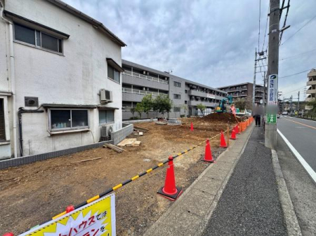 �_�ސ쌧���s�����扤�T����7���ڂ̐V�z��ˌ��Ă̊����\�z�}(�O��)