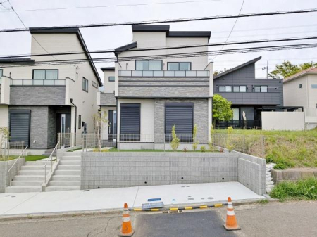 �_�ސ쌧���l�s�t��`�c��3���ڂ̐V�z��ˌ��Ă̌��n�O�ώʐ^