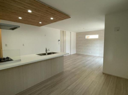 �_�ސ쌧�����s�[�J��7���ڂ̐V�z��ˌ��Ẵ��r���O