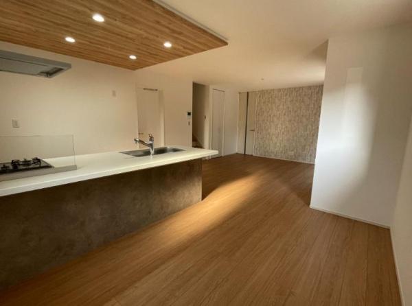 �_�ސ쌧�����s�[�J��7���ڂ̐V�z��ˌ��Ẵ��r���O