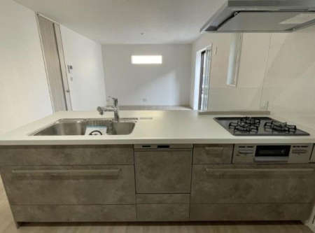 �_�ސ쌧�����s�[�J��7���ڂ̐V�z��ˌ��ẴL�b�`��