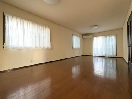 �_�ސ쌧���l�s�`�k����g�{��4���ڂ̒��È�ˌ��Ẵ��r���O