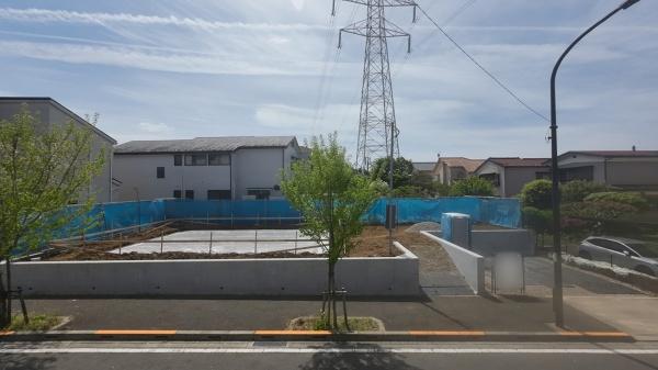 �����s���c�s������2���ڂ̐V�z��ˌ��Ă̏Z�˂���̒��]�ʐ^