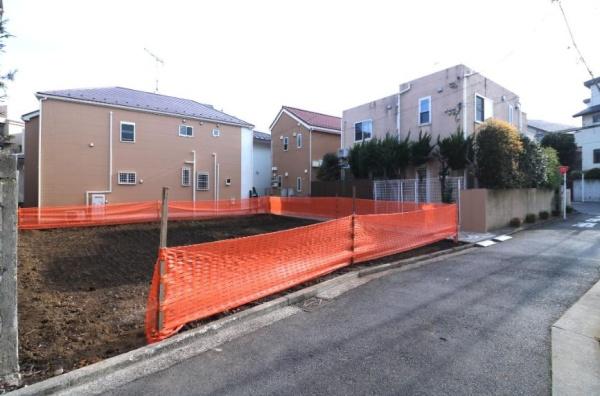 �_�ސ쌧���l�s�`�k�����3���ڂ̓y�n�̑O�ʓ��H�܂ތ��n�ʐ^