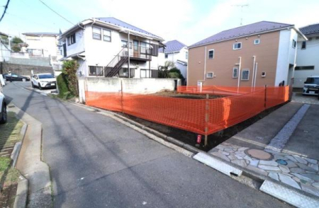 �_�ސ쌧���l�s�`�k�����3���ڂ̓y�n�̑O�ʓ��H�܂ތ��n�ʐ^