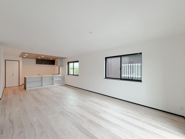 �_�ސ쌧���l�s���J��{��3���ڂ̐V�z��ˌ��Ẵ��r���O