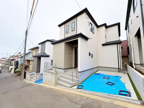 �_�ސ쌧���s�������c3���ڂ̐V�z��ˌ��Ă̑O�ʓ��H�܂ތ��n�ʐ^