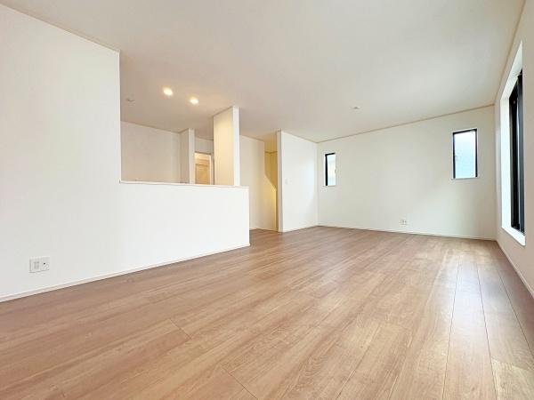 �_�ސ쌧���s�������c3���ڂ̐V�z��ˌ��Ẵ��r���O