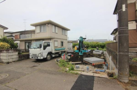 �_�ސ쌧���l�s����{�h���̐V�z��ˌ��Ă̑O�ʓ��H�܂ތ��n�ʐ^