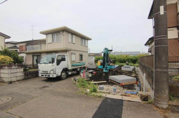 �_�ސ쌧���l�s����{�h���̐V�z��ˌ��Ă̑O�ʓ��H�܂ތ��n�ʐ^