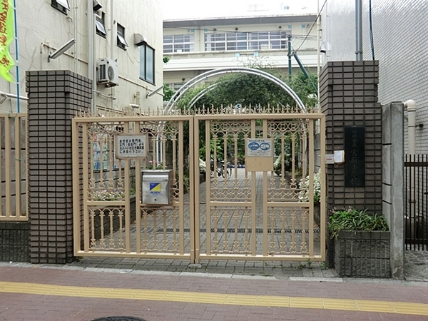 �_�ސ쌧���s����{�O���̒��Ã}���V�����̎��ӊ�