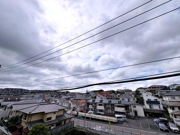 �_�ސ쌧���l�s�t�����̒��È�ˌ��Ă̏Z�˂���̒��]�ʐ^