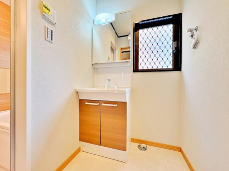 �_�ސ쌧���l�s�t��`�c���̒��È�ˌ��Ă̐��ʑ�E���ʏ�