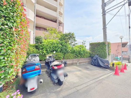�_�ސ쌧��a�s���c5���ڂ̒��Ã}���V�����̂��̑����p��