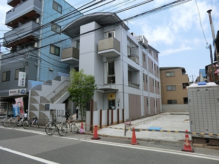 �_�ސ쌧���s����l�J�㒬�̒��Ã}���V�����̎��ӊ�