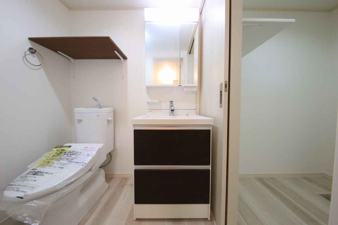 �_�ސ쌧���l�s�ߌ��掛�J2-14-4�t�߂̃A�p�[�g�P���̉摜