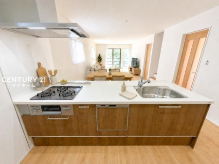 �_�ސ쌧���l�s�`�k��V�g�c��1���ڂ̐V�z��ˌ��ẴL�b�`��