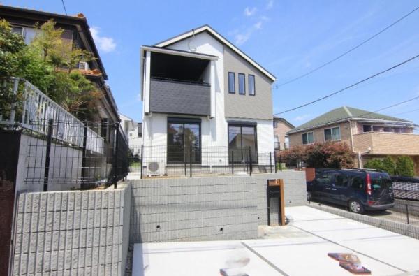 �����s���c�s�^����3���ڂ̐V�z��ˌ��Ă̑O�ʓ��H�܂ތ��n�ʐ^