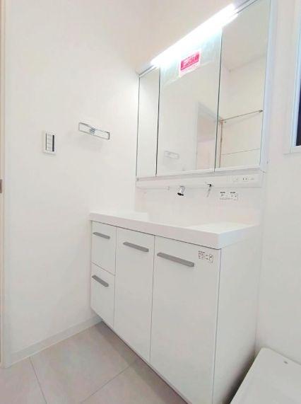 �_�ސ쌧���Ԏs������3���ڂ̒��È�ˌ��Ă̐��ʑ�E���ʏ�