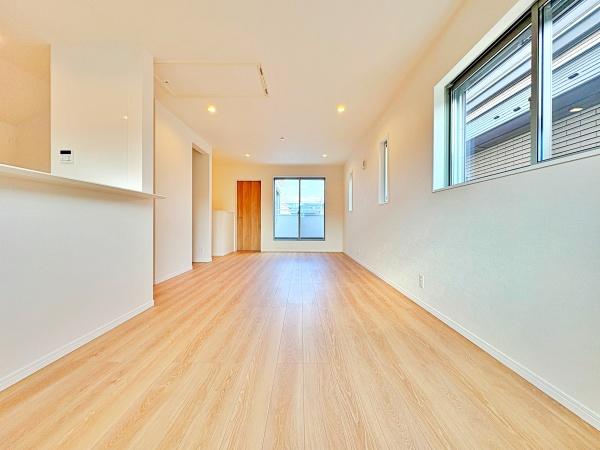 �_�ސ쌧���͌��s������z����4���ڂ̐V�z��ˌ��Ẵ��r���O