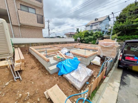�_�ސ쌧���l�s�ߌ���n��3���ڂ̐V�z��ˌ��Ă̌��n�O�ώʐ^