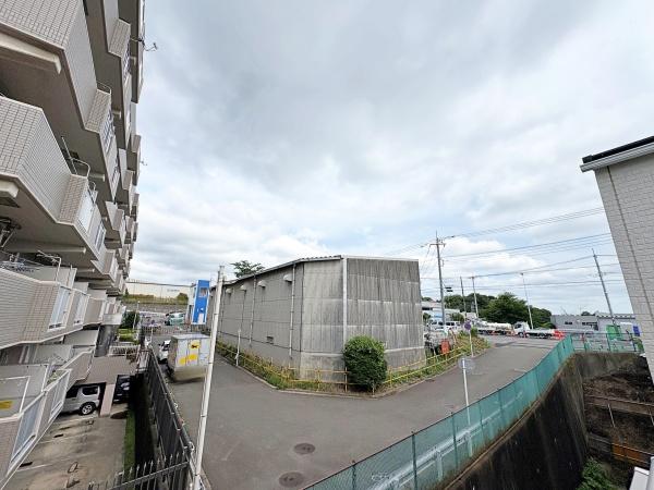 �_�ސ쌧���l�s������䒬�̒��È�ˌ��Ă̏Z�˂���̒��]�ʐ^