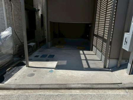 �_�ސ쌧���l�s�ߌ���k����7���ڂ̒��È�ˌ��Ă̒��ԏ�