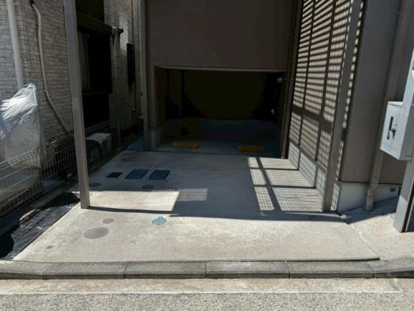 �_�ސ쌧���l�s�ߌ���k����7���ڂ̒��È�ˌ��Ă̒��ԏ�
