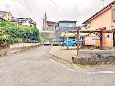 �_�ސ쌧��a�s�a�J3���ڂ̓y�n�̑O�ʓ��H�܂ތ��n�ʐ^