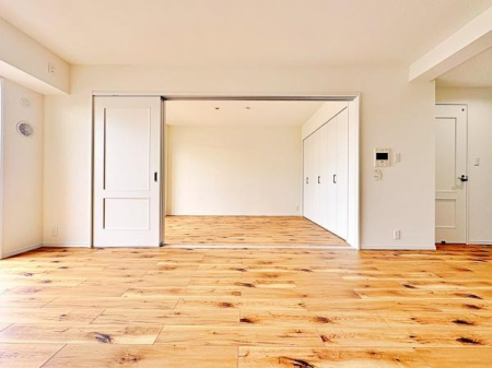 �_�ސ쌧���l�s����㔒��3���ڂ̒��Ã}���V�����̃��r���O