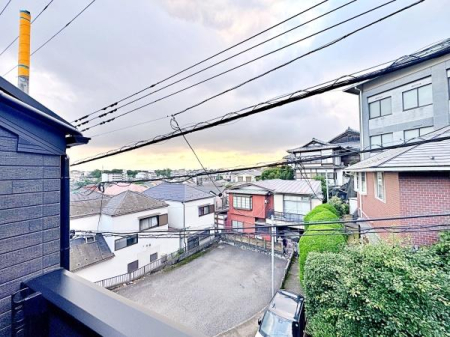 �_�ސ쌧���l�s���M��̐V�z��ˌ��Ă̏Z�˂���̒��]�ʐ^