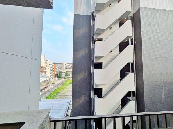 �_�ސ쌧���l�s�����Β��̒��Ã}���V�����̏Z�˂���̒��]�ʐ^