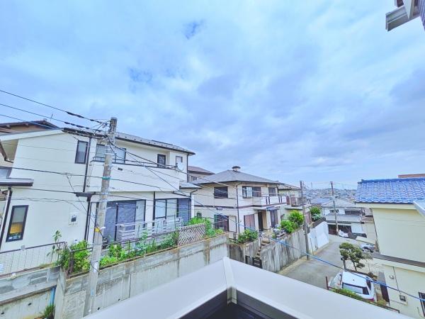 �_�ސ쌧���l�s����㔒��2���ڂ̐V�z��ˌ��Ă̏Z�˂���̒��]�ʐ^