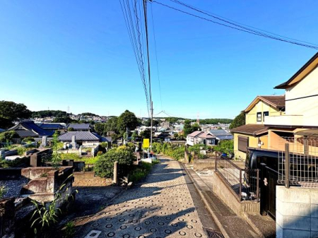 �_�ސ쌧���l�s������{���̒��È�ˌ��Ă̏Z�˂���̒��]�ʐ^