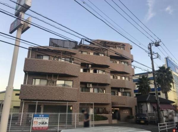 �_�ސ쌧��a�s���ߊԂ̒��Ã}���V�����̌��n�O�ώʐ^