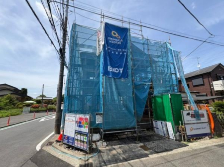 �_�ސ쌧���l�s��撆�c�k3���ڂ̐V�z��ˌ��Ă̌��n�O�ώʐ^