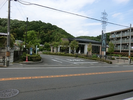 �_�ސ쌧���s�����撷��7���ڂ̒��È�ˌ��Ă̎��ӊ�