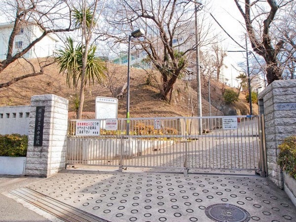 �_�ސ쌧���l�s��q�撆��4���ڂ̒��È�ˌ��Ă̎��ӊ�