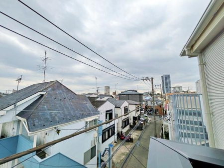 �_�ސ쌧���͌��s��摊�͑��1���ڂ̐V�z��ˌ��Ă̏Z�˂���̒��]�ʐ^