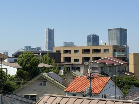 �_�ސ쌧���l�s����ŉz�̒��È�ˌ��Ă̏Z�˂���̒��]�ʐ^