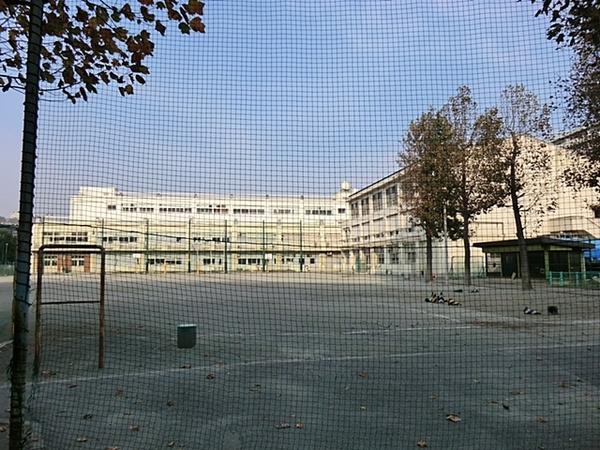 �_�ސ쌧���l�s�ۓy�P�J�搯��1���ڂ̒��Ã}���V�����̎��ӊ�