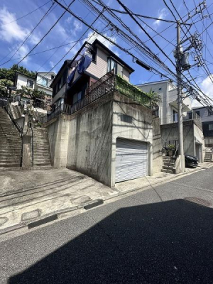 �_�ސ쌧���l�s�_�ސ��q����2���ڂ̒��È�ˌ��Ă̌��n�O�ώʐ^