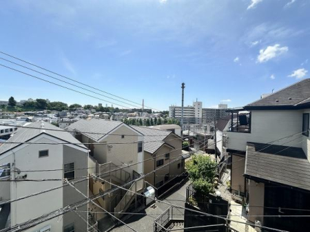 �_�ސ쌧���l�s�_�ސ��q����2���ڂ̒��È�ˌ��Ă̏Z�˂���̒��]�ʐ^
