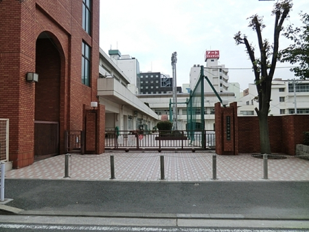 �_�ސ쌧���l�s����{�쒬1���ڂ̒��Ã}���V�����̎��ӊ�