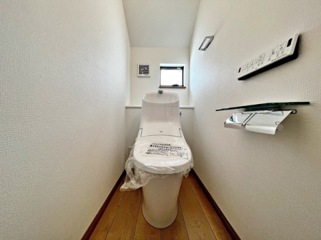 トイレ　清潔感と快適さと心地よさ♪
毎日使うトイレだから心地よい空間に保ちたい。