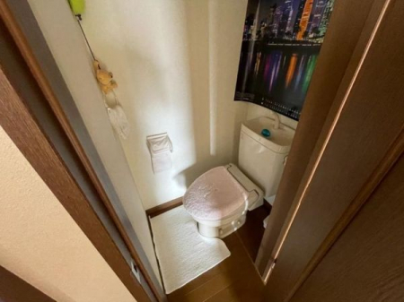 トイレ　居住部分のトイレは各階にございます。